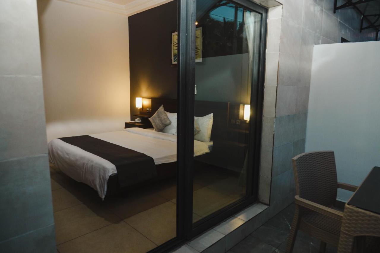 Robert'S Hotel Abican Dış mekan fotoğraf